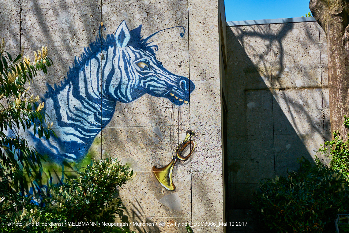 21.03.2017 - Abrissbaustelle Quiddezentrum in Neuperlach